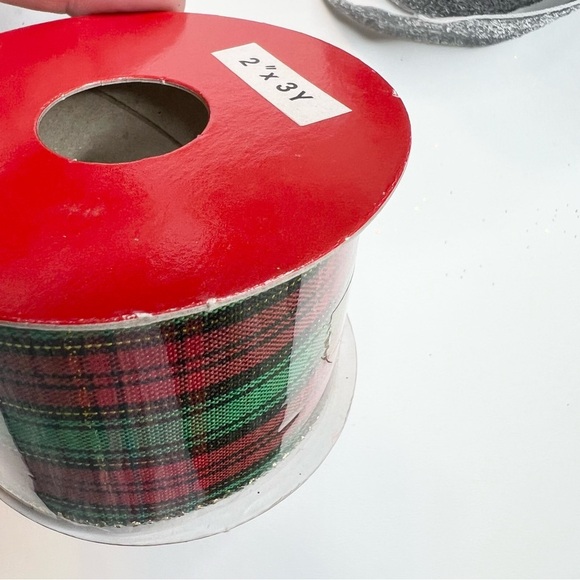 Lot of  7 Christmas New & Used Ribbon Wired & Non Wired, Various Widths & Types - Picture 10 of 13